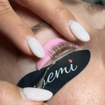 Step-by-Step Guide: Noemi INNOVATE Korean Lash Lift Protocol